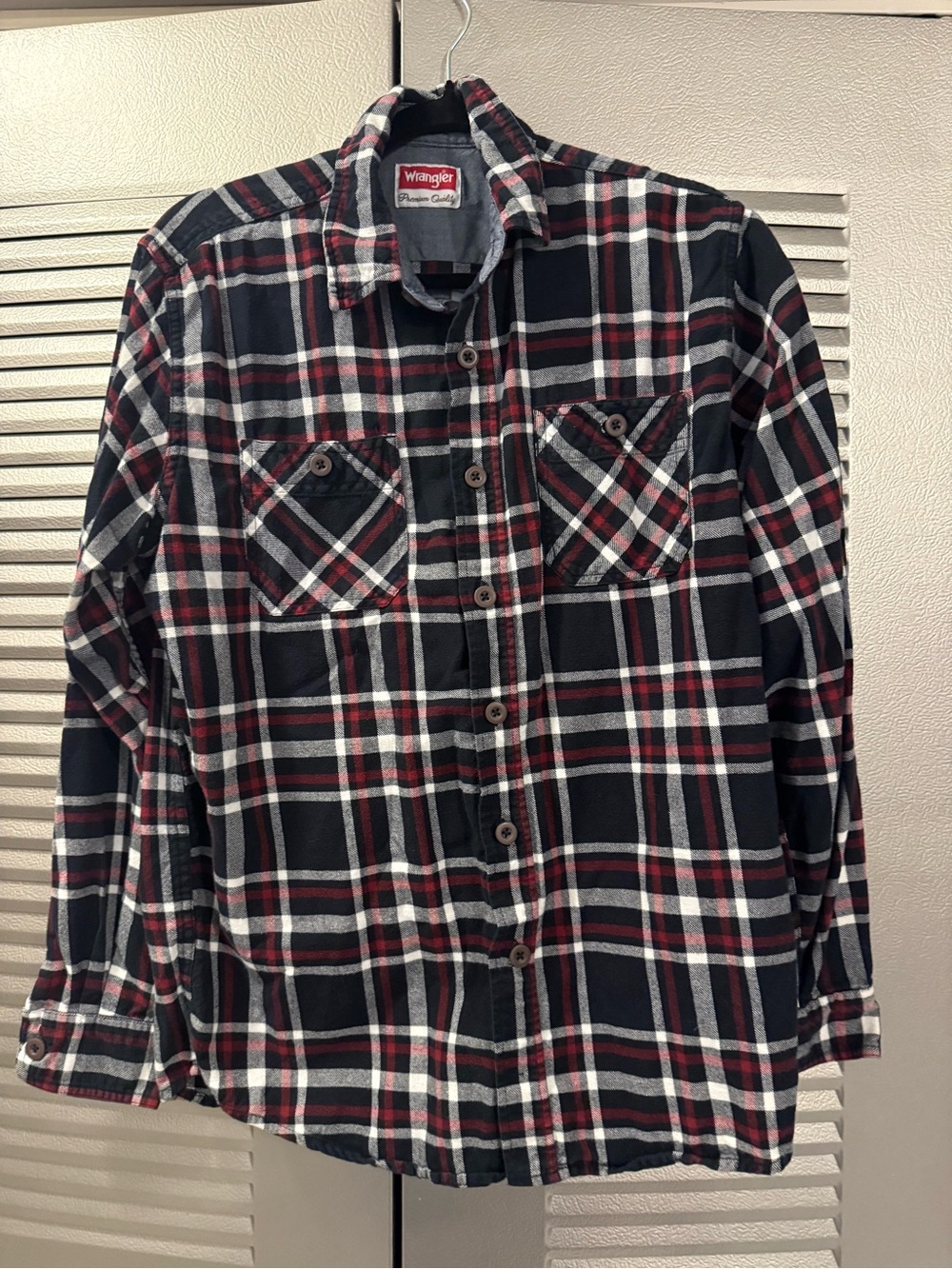 Wrangler Black, Red & White Plaid Button-Up Shirt